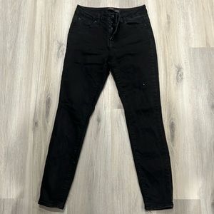 Black skinny jeans